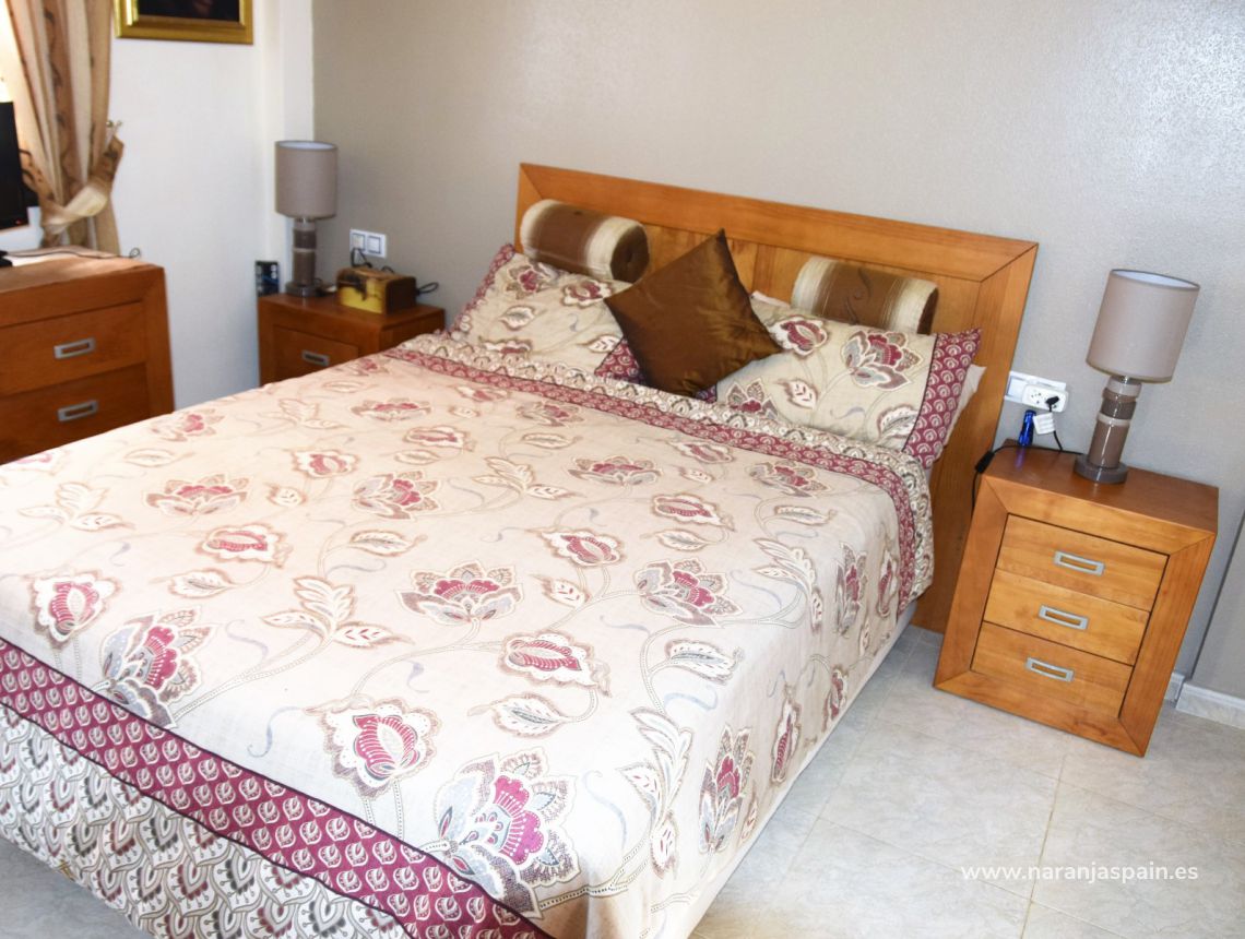 Sprzedaż - Willa - Guardamar del Segura - Urb. El Raso