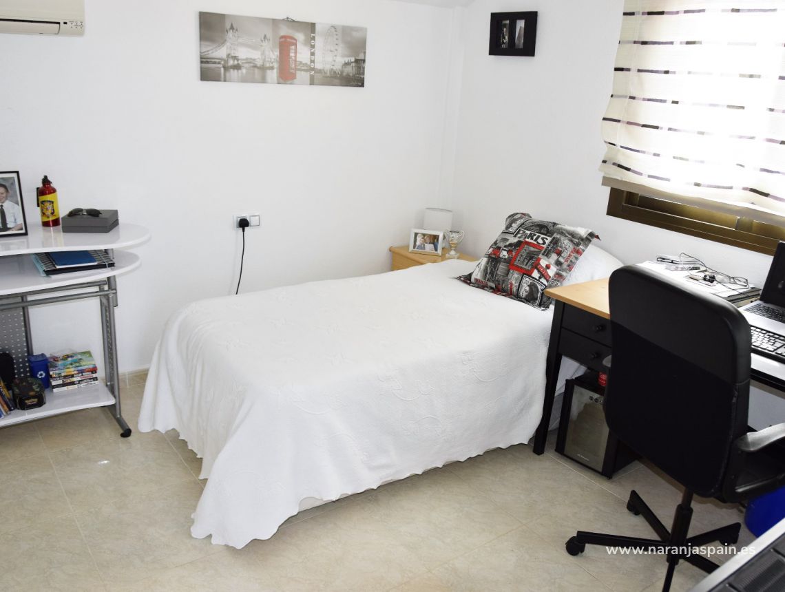 Sprzedaż - Willa - Guardamar del Segura - Urb. El Raso