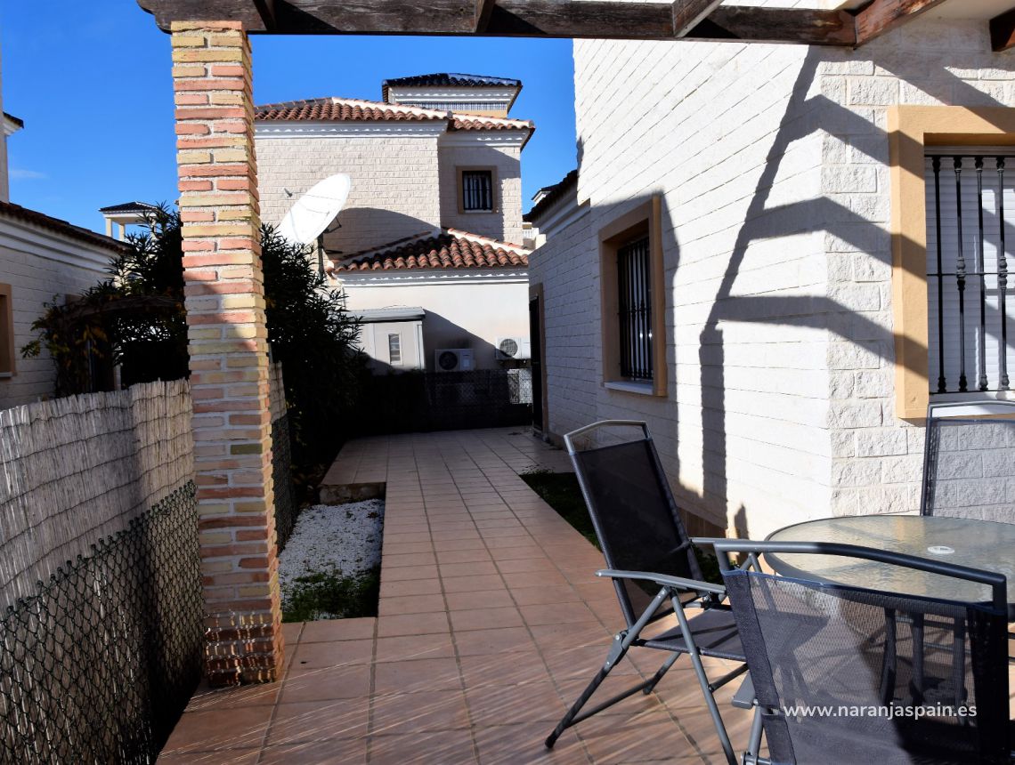 Sprzedaż - Willa - Guardamar del Segura - Urb. El Raso