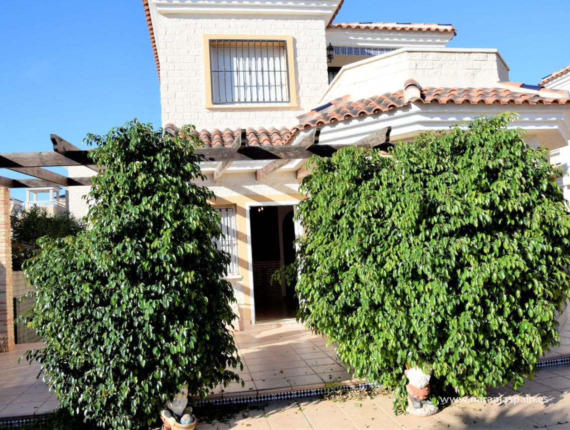 Sprzedaż - Willa - Guardamar del Segura - Urb. El Raso