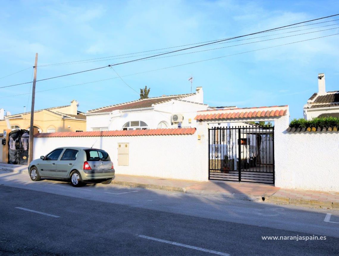 Sprzedaż - Willa - Torrevieja - El Chaparal