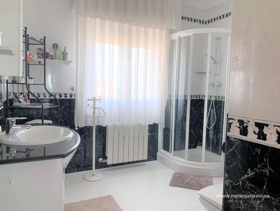 Sprzedaż - Willa - Torrevieja - Los Balcones