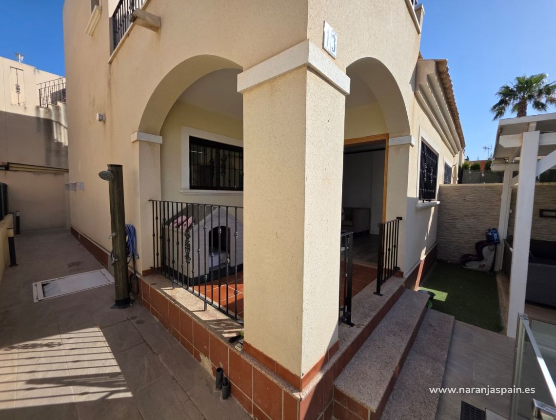 Sprzedaż - Willa - Torrevieja - Sector 25