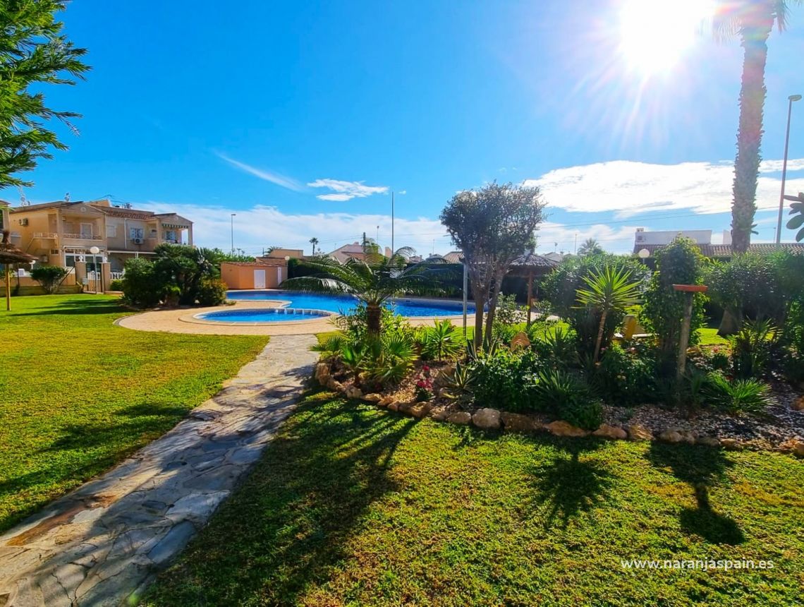 Til Salgs - Adosado - Orihuela Costa - La Zenia