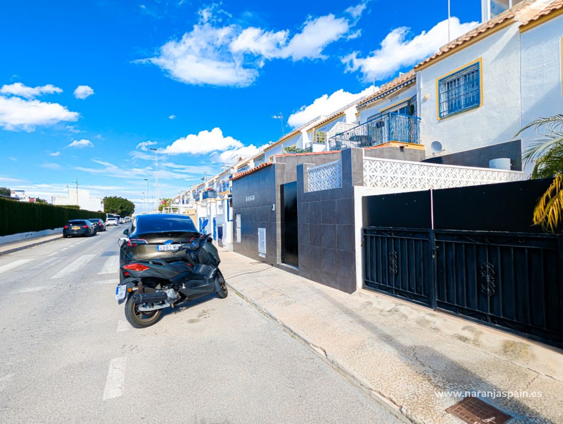 Til Salgs - Adosado - Torrevieja - Habaneras