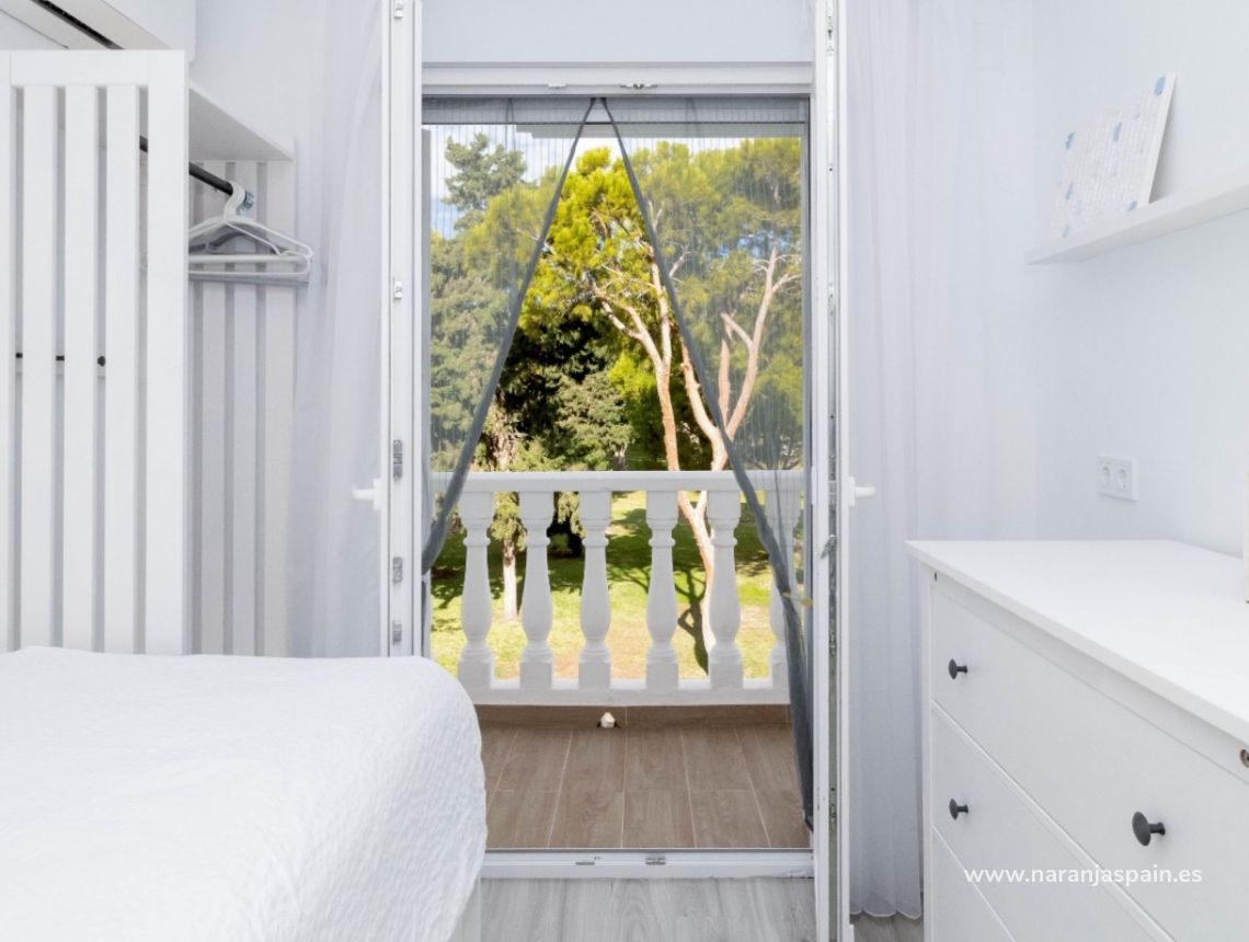 Til Salgs - Bungalow - Orihuela Costa - La Zenia