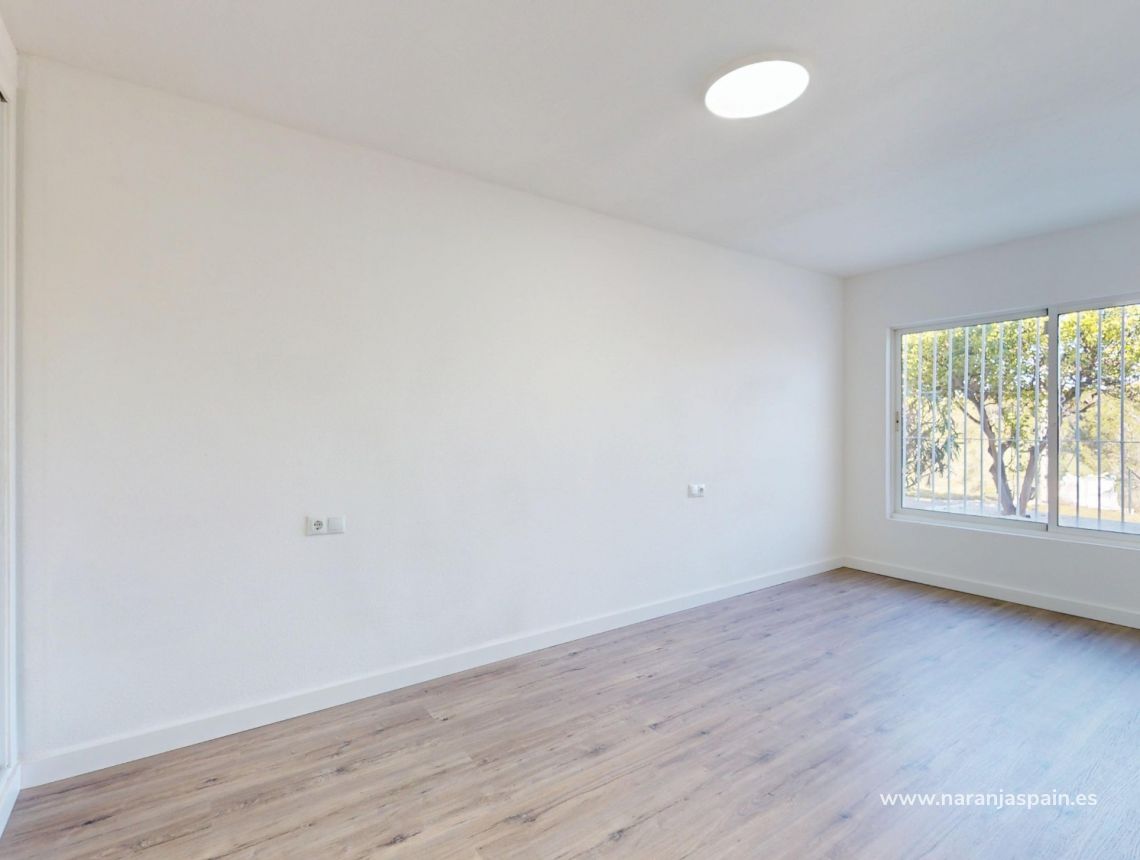 Til Salgs - Bungalow - Orihuela - Villamartin