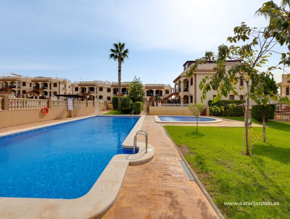 Til Salgs - Bungalow - Torrevieja - Sector 25