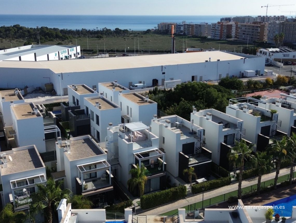 Til Salgs - Leilighet - Orihuela Costa - Punta Prima