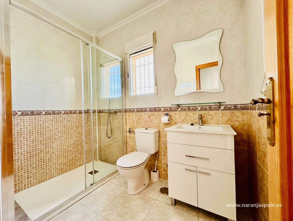 Til Salgs - Single Family Home - Torrevieja - Sector 25