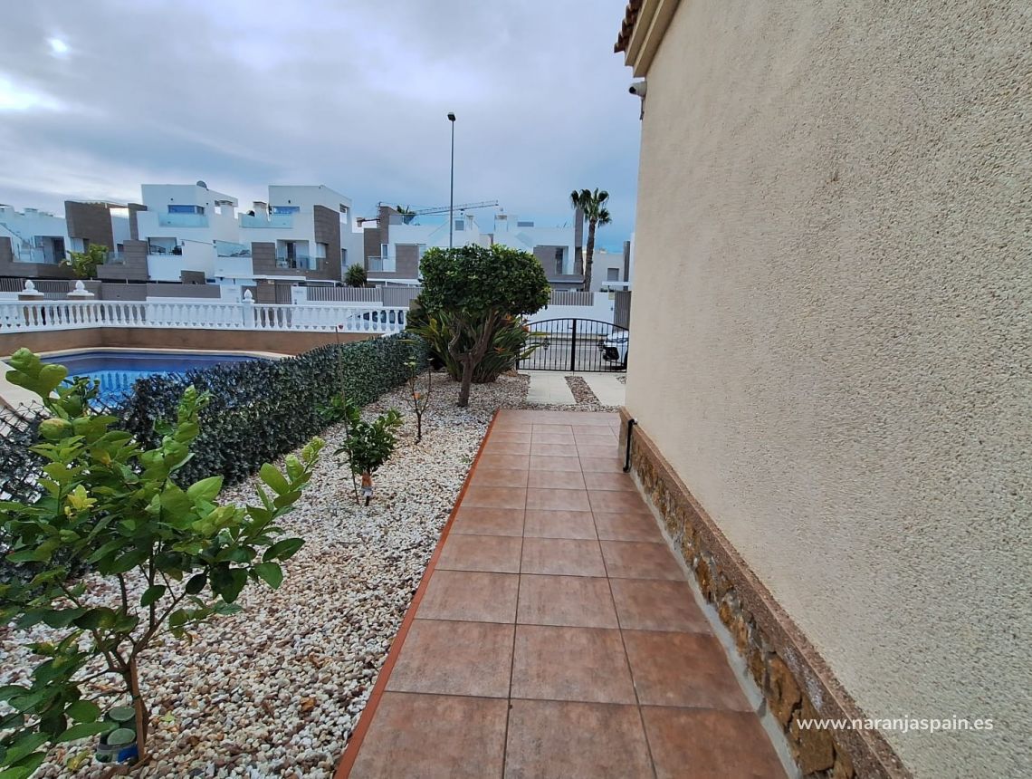 Til Salgs - Villa - Guardamar del Segura - Urb. El Raso