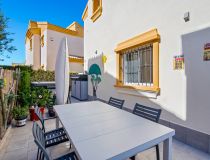 Til Salgs - Villa - Guardamar del Segura - Urb. El Raso