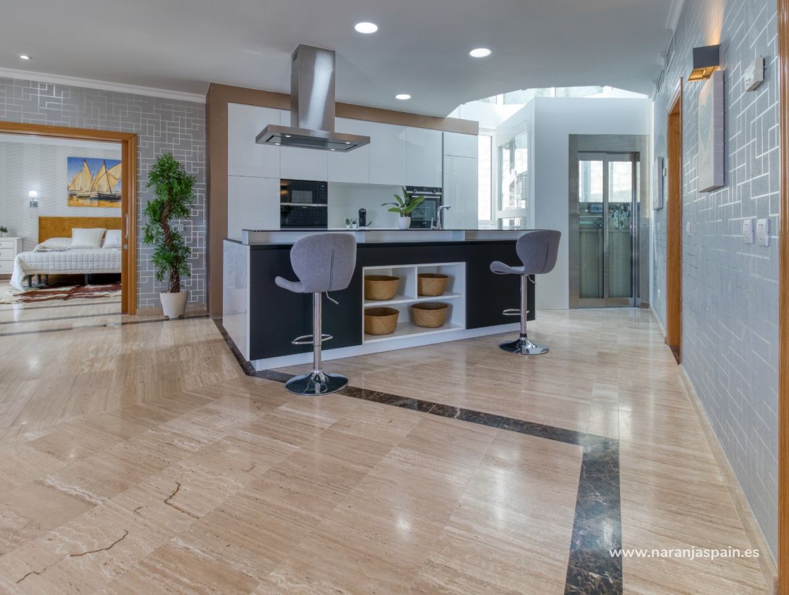 Til Salgs - Villa - Málaga - Estepona