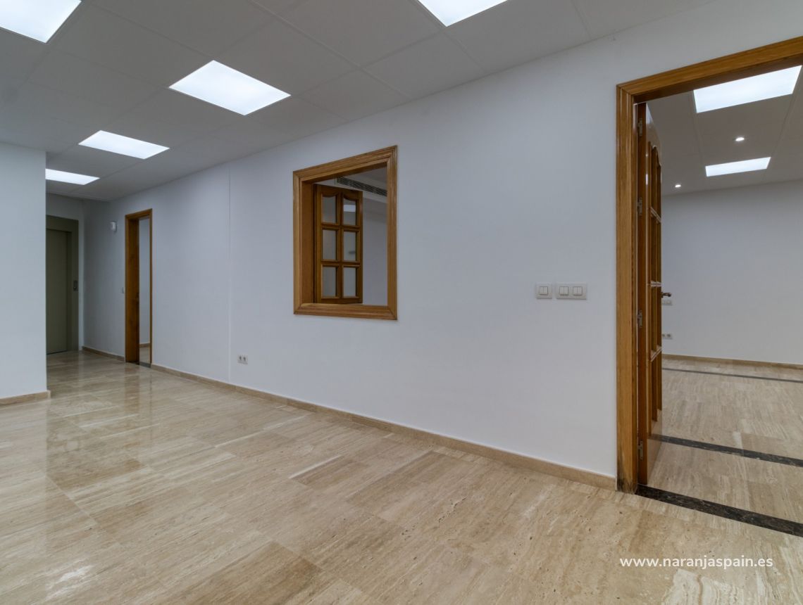 Til Salgs - Villa - Málaga - Estepona