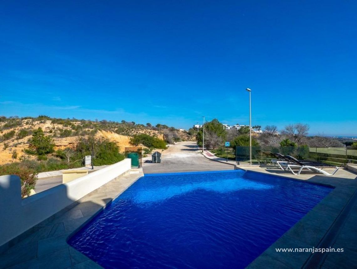 Til Salgs - Villa - Orihuela Costa - Las Ramblas