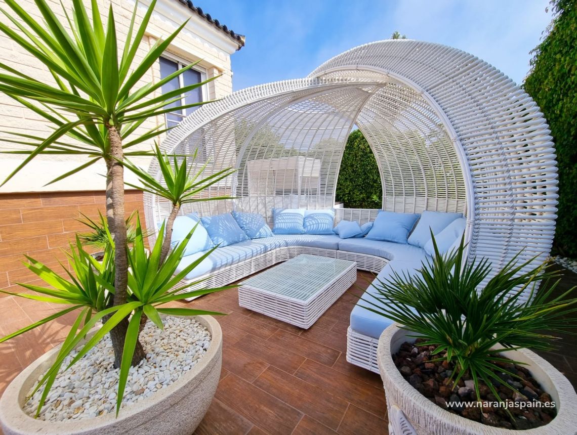 Til Salgs - Villa - Torrevieja - La Mata