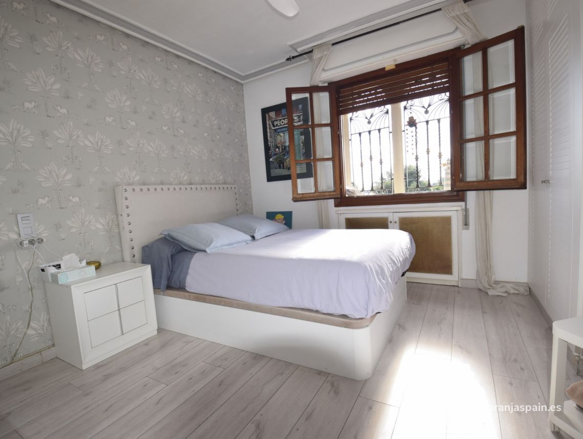 Til Salgs - Villa - Torrevieja - Torrevieja landsbyen