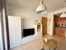 Vardagsrum med öppet kök i Guardamar