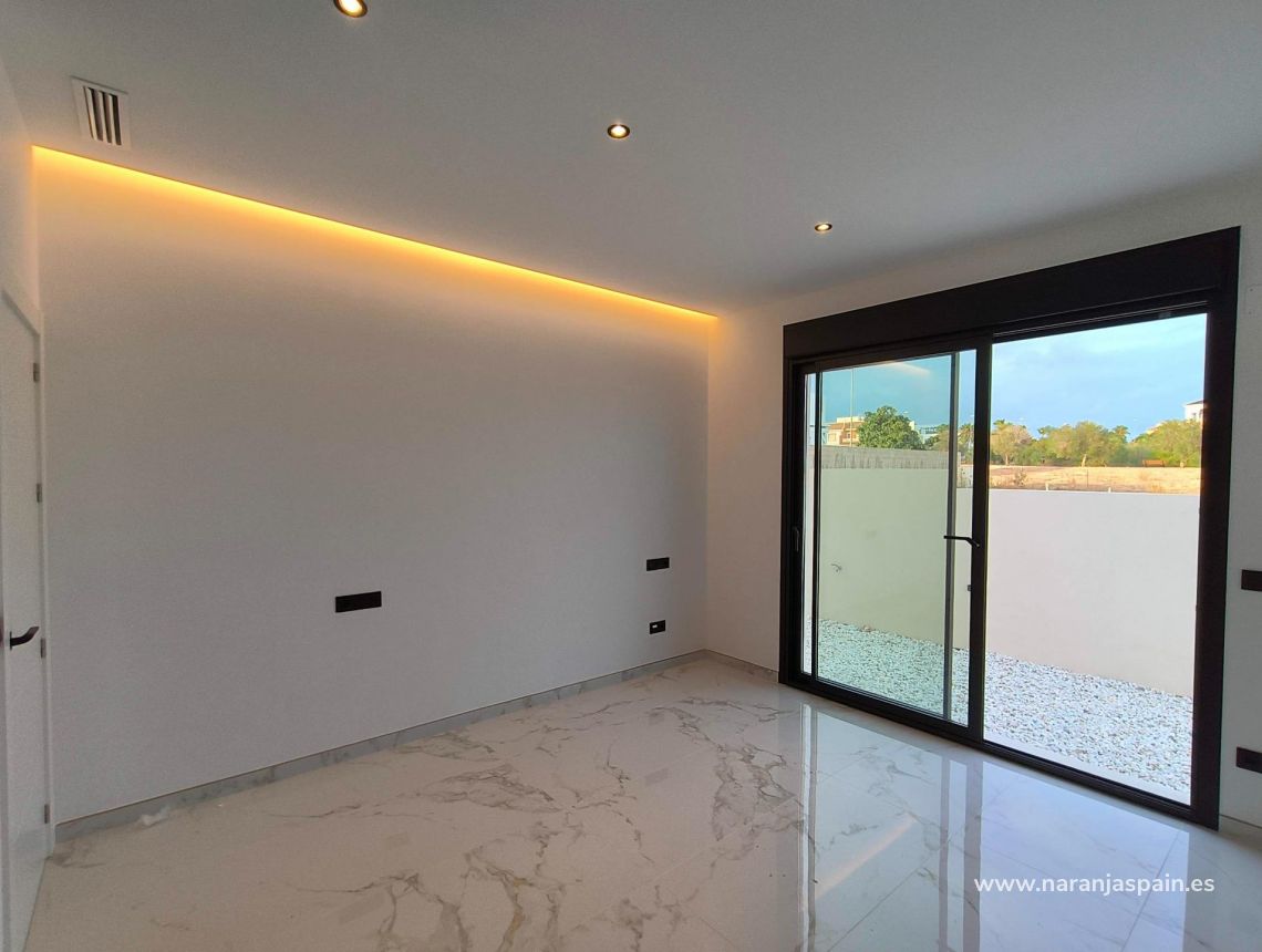  - Villa - Рохалес - Doña Pepa