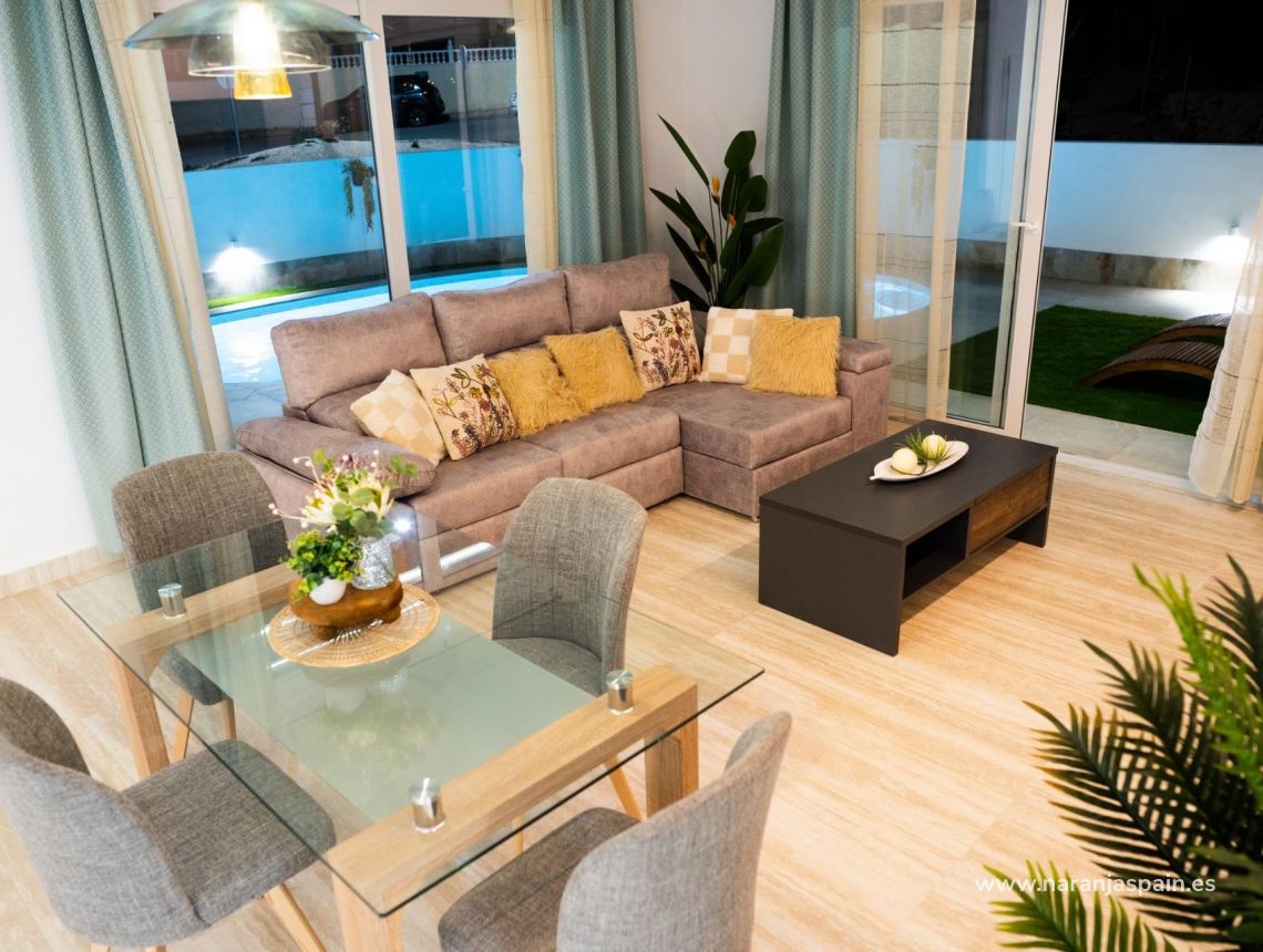  - Villa - Рохалес - Junto Campo De Golf La Marquesa