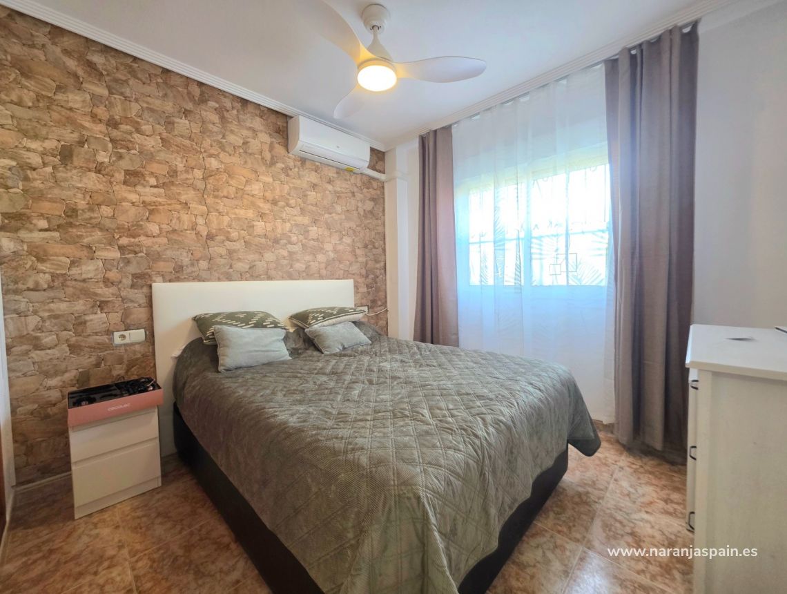 Wynajem długoterminowy - Adosado - Orihuela - Punta Prima