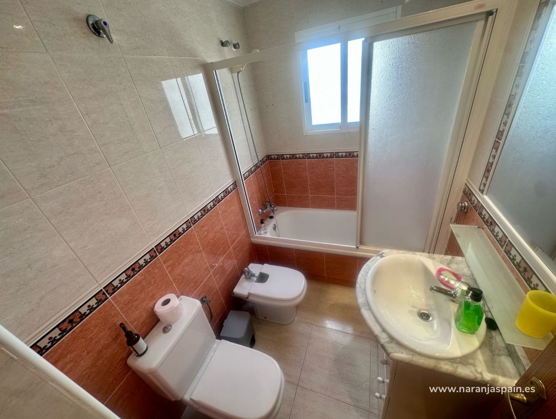 Wynajem długoterminowy - Apartament - Guardamar del Segura - CENTRO