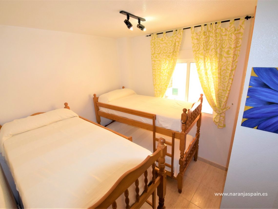 Wynajem długoterminowy - Apartament - Guardamar del Segura - Pueblo