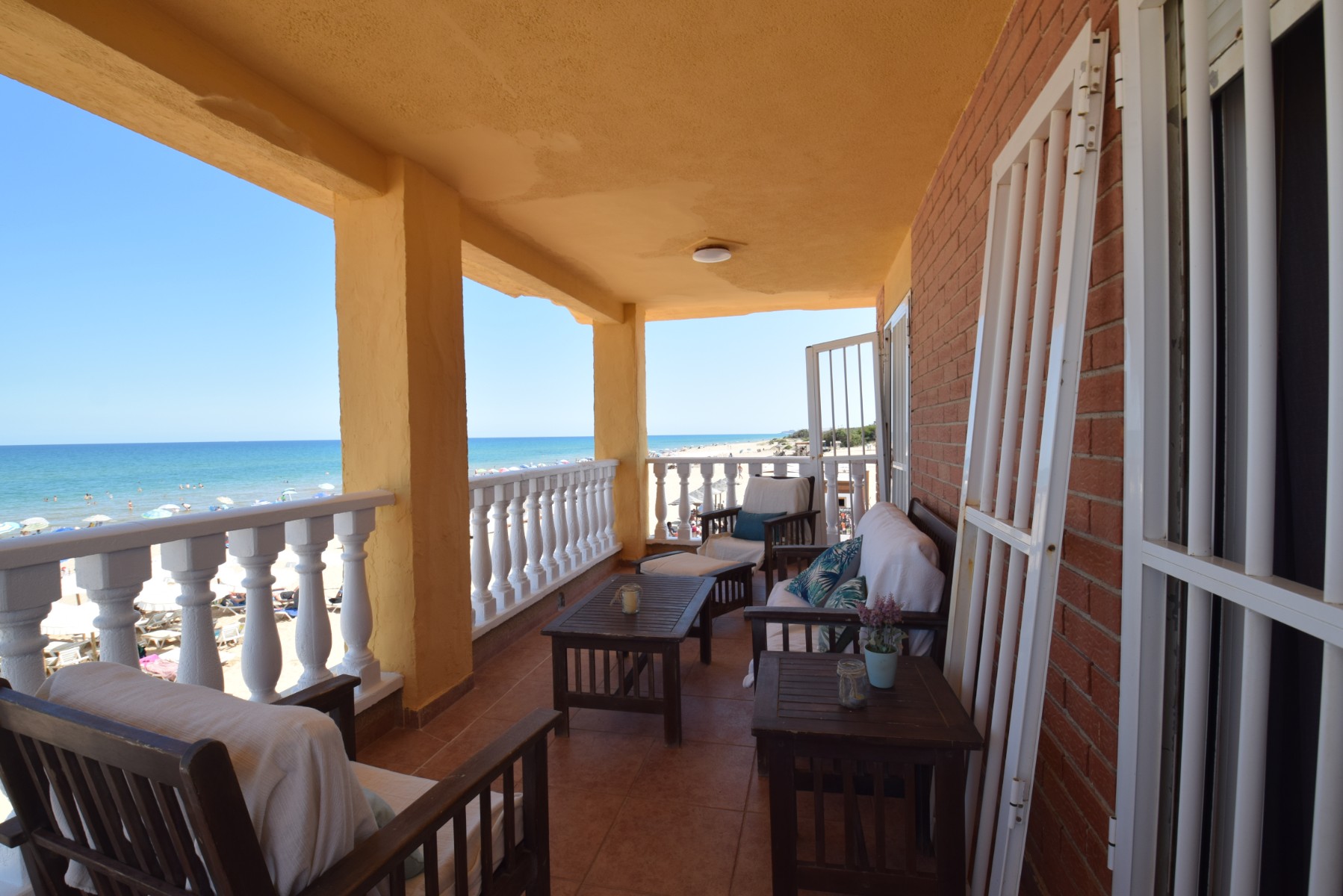 Villa in Guardamar del Segura - view 1