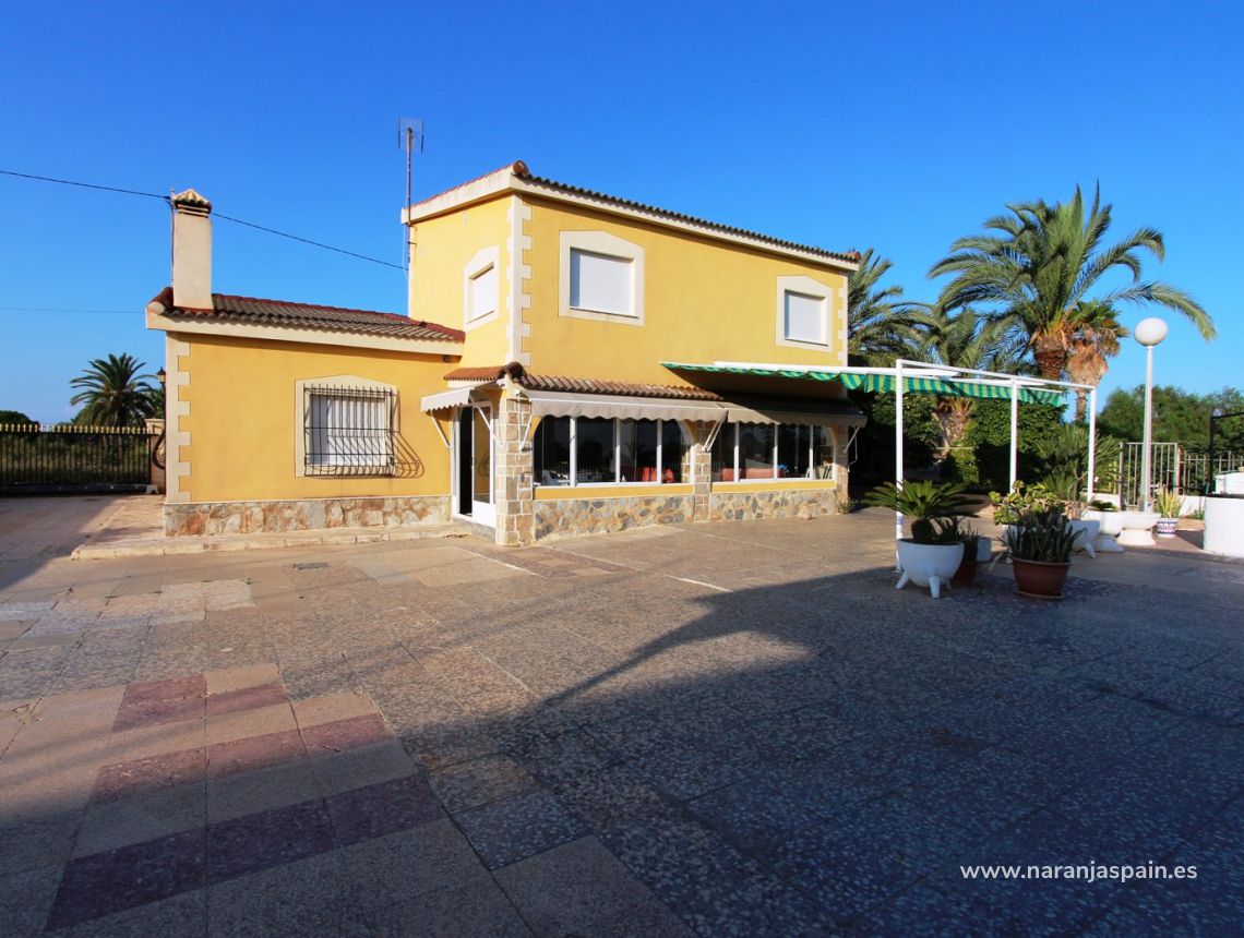 Fristående villa - Sale - La Marina - El Pinet