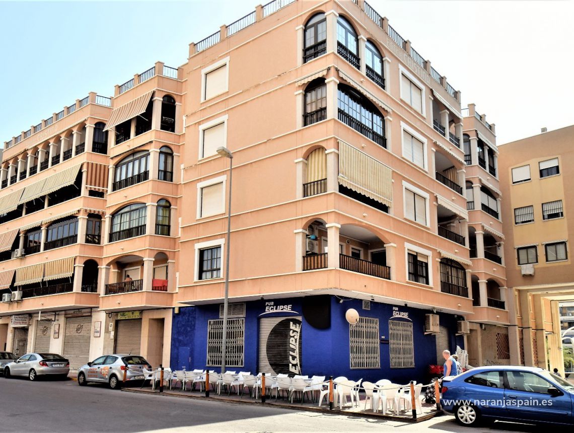 Apartamento - Alquiler larga estancia - Guardamar del Segura - Plaza Porticada